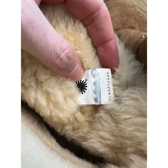 UGG Bailey Bow Womens size 8 - Picture 2 of 9